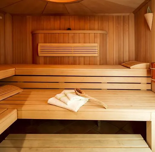 Hotel-restaurant Haus Berger Отель Фирзен